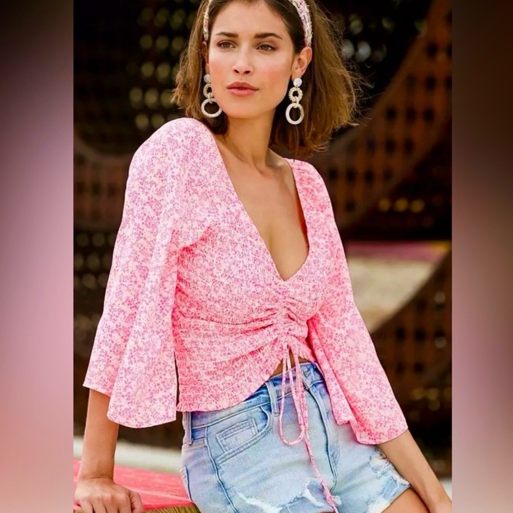 Buckle Brand Willow Root Pink Floral Smocked Ruched Crop Top Size M
